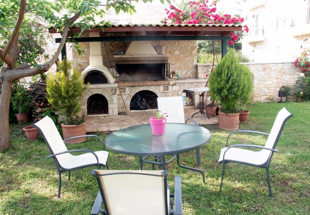 Villa Vera Sívota エクステリア 写真